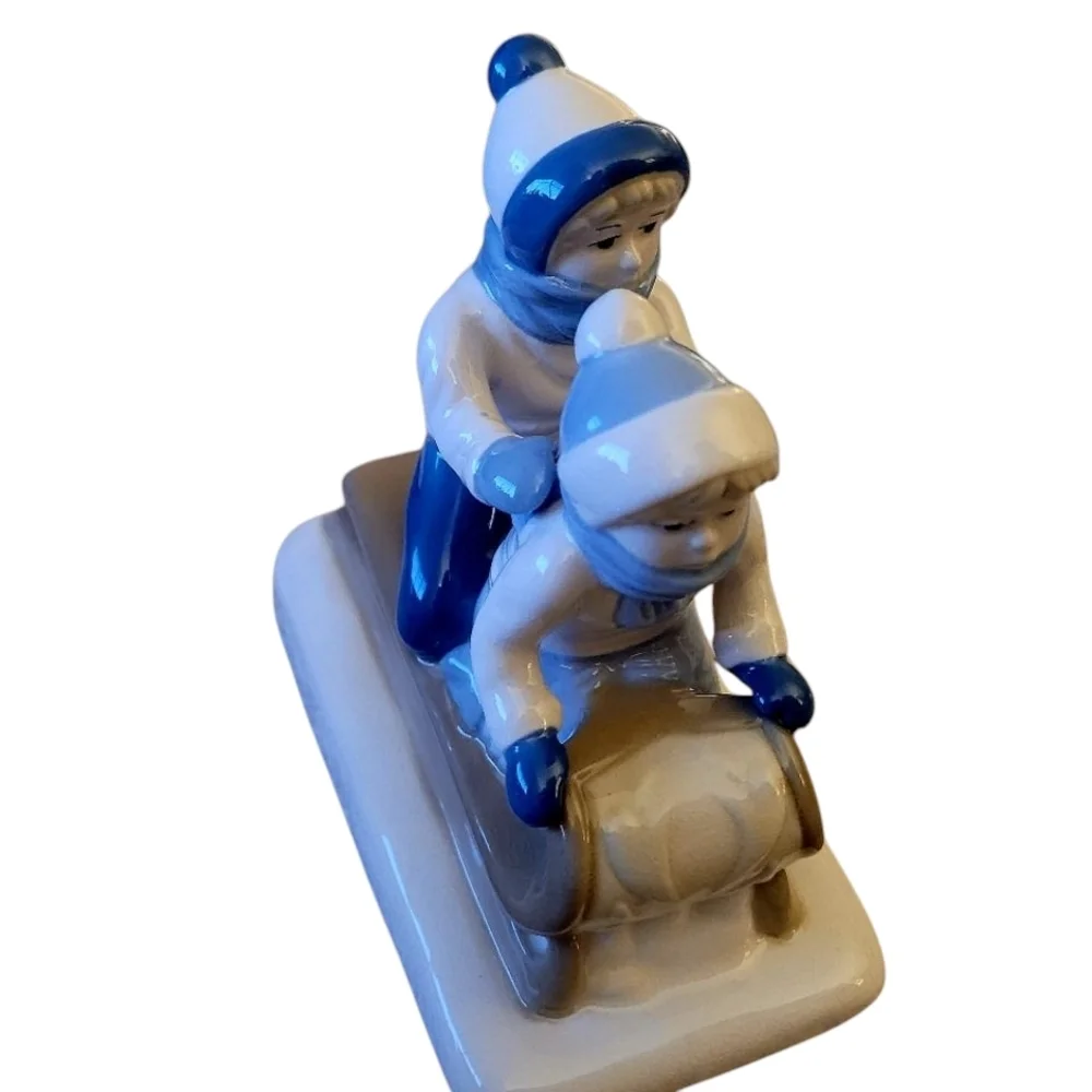 Paul Sabastian charming porcelain